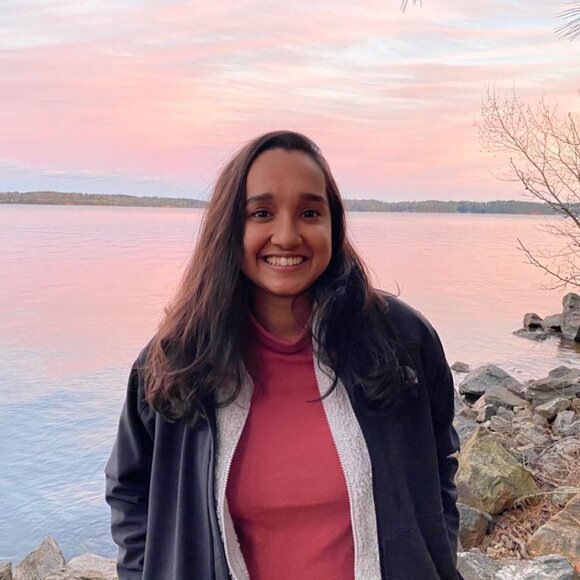 Meet your Posher, Shraddha - Picture 1 of 1